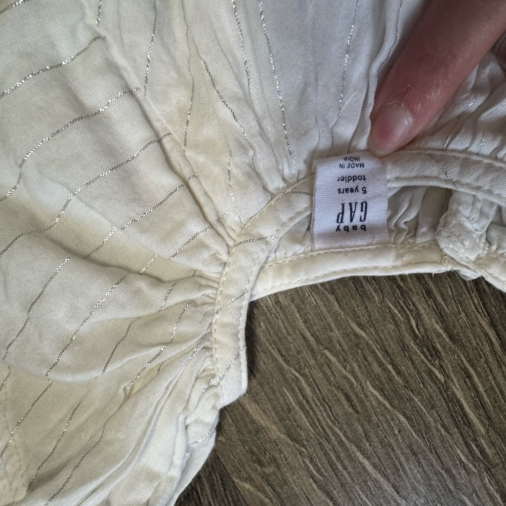 Girls 5t Gap White Dress, ON Pink Denim Jacket, Aspen Skirt/ Shirt Bundle Lot - Picture 8 of 9